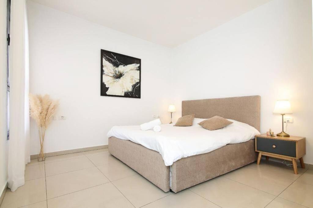 Appartamento Spacious 2br With Private Balcony, Free Parking