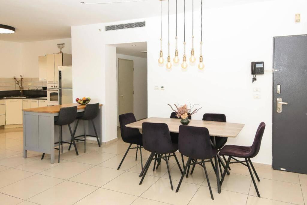 Spacious 2br With Private Balcony, Free Parking
